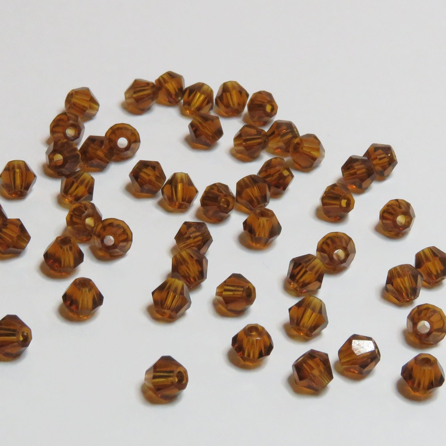 Kristallihelmi | Timantti | Meripihka | 4mm | 50kpl