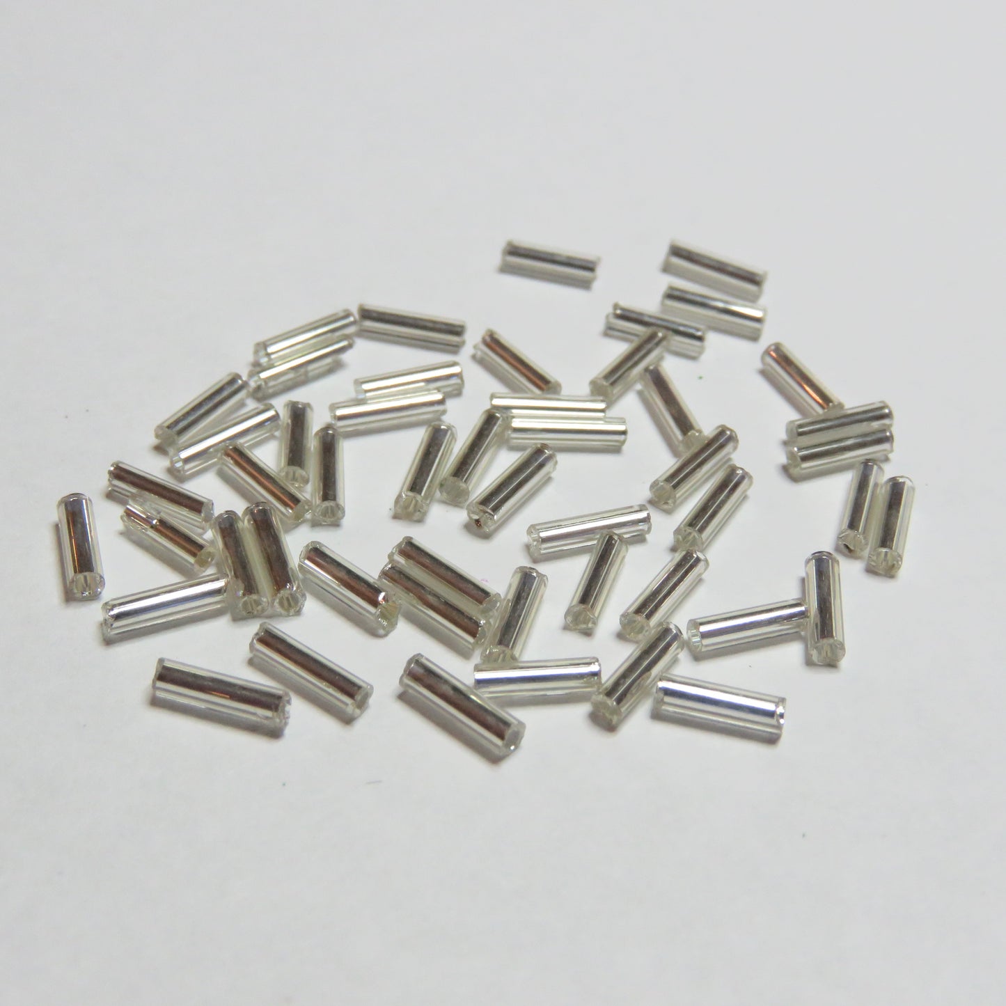 Putkihelmi | Valkoinen | 6mm | 50kpl