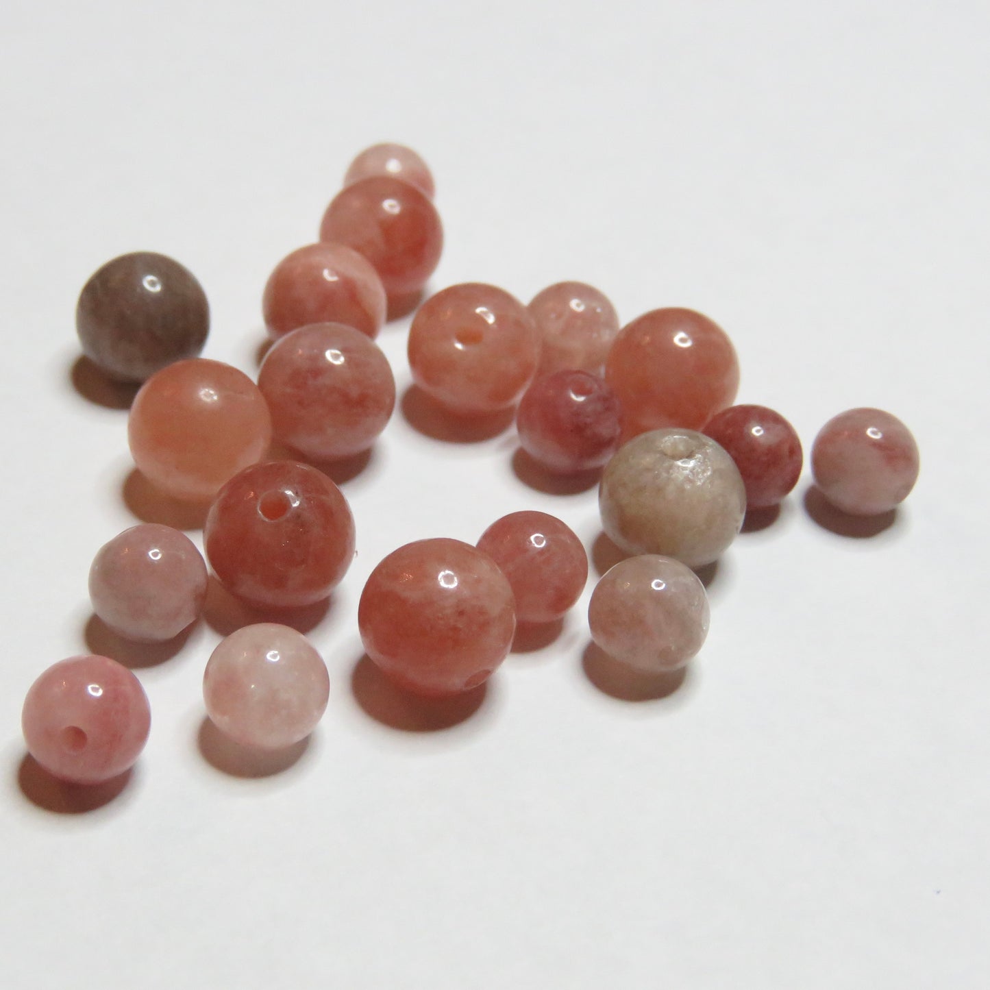 Kivihelmet | Aurinkokivi | 6mm | 10kpl