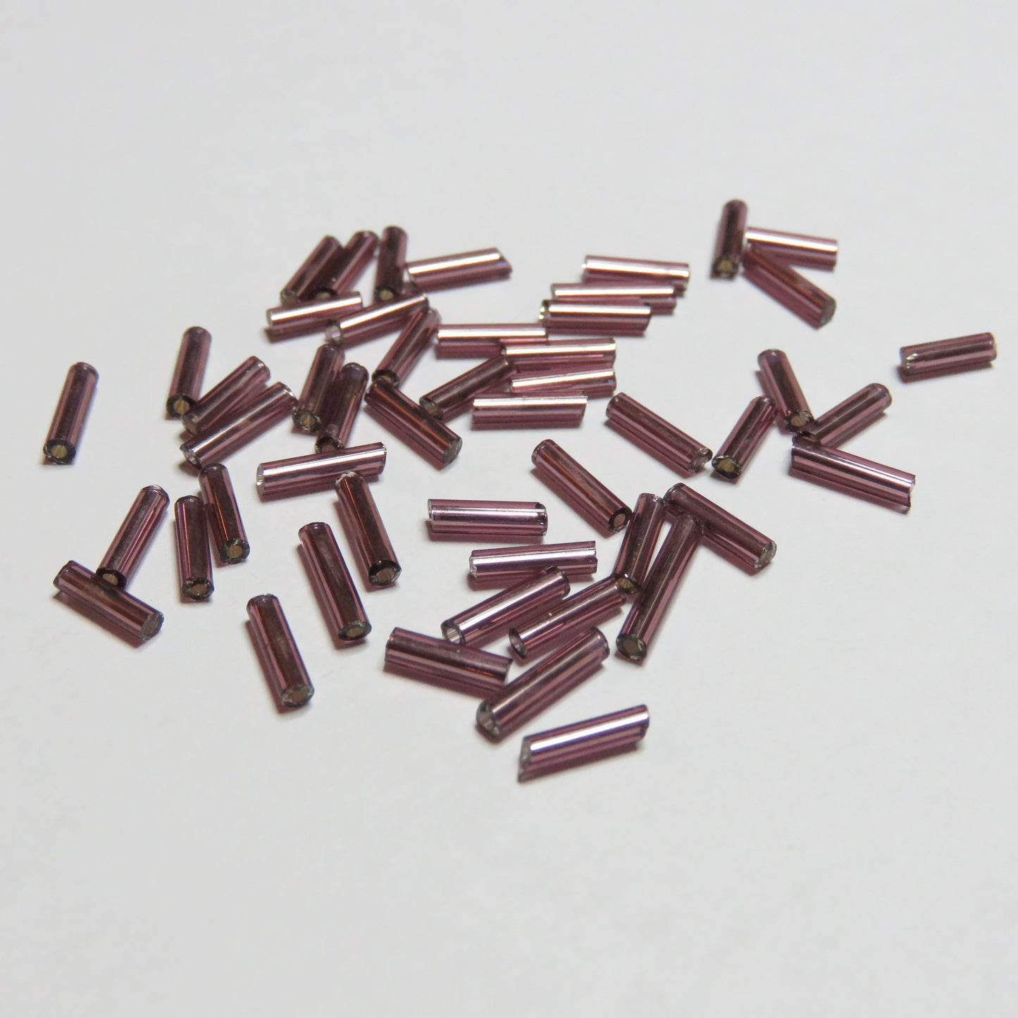 Putkihelmi | Luumu | 6mm | 50kpl