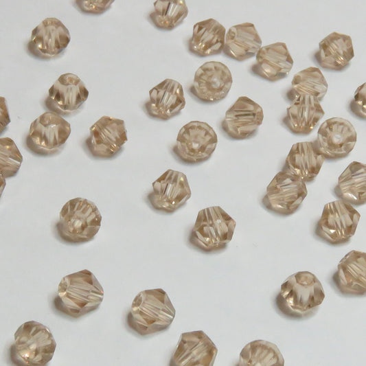 Lasihelmi | Timantti | Hiekka | 6mm | 50kpl