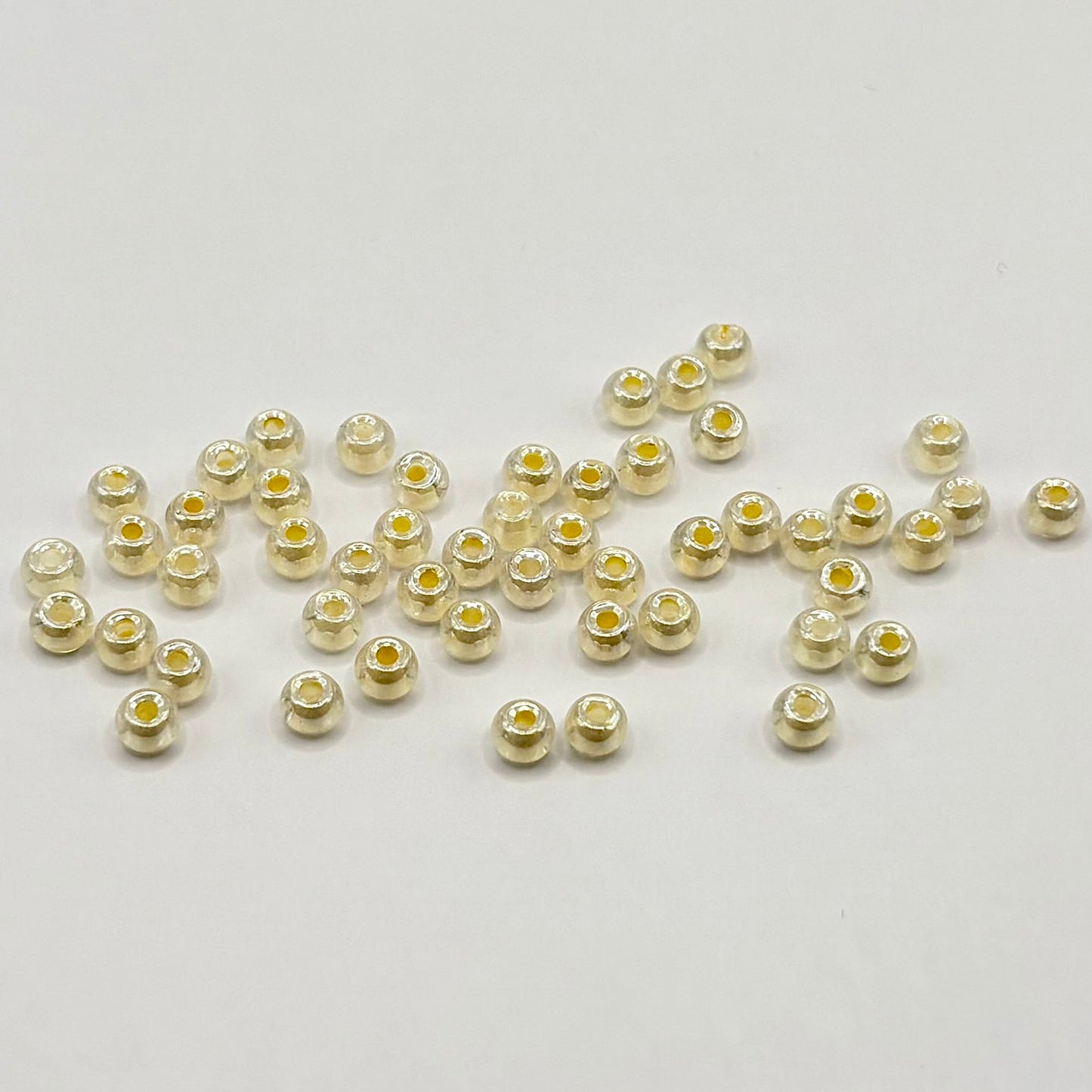 Lasihelmi | Fantasy | Kerma | 4mm | 50kpl